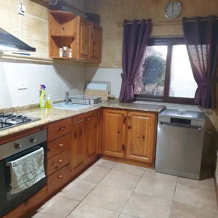 Дом отдыха Ta' Nikola Farmhouse, *